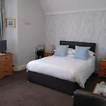 Pensionat Hazeldene - With Free Offsite Health Club