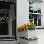 Hazeldene - With Free Offsite Health Club 4* Bowness-on-Windermere