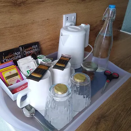 ゲストハウス Hazeldene - With Free Offsite Health Club