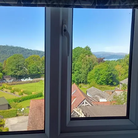 Hazeldene - With Free Offsite Health Club