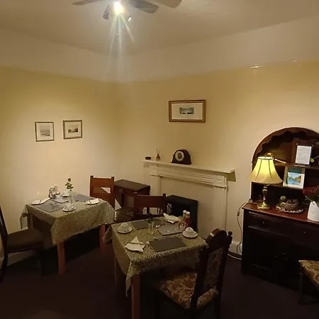 Hazeldene - With Free Offsite Health Club 4* Bowness-on-Windermere