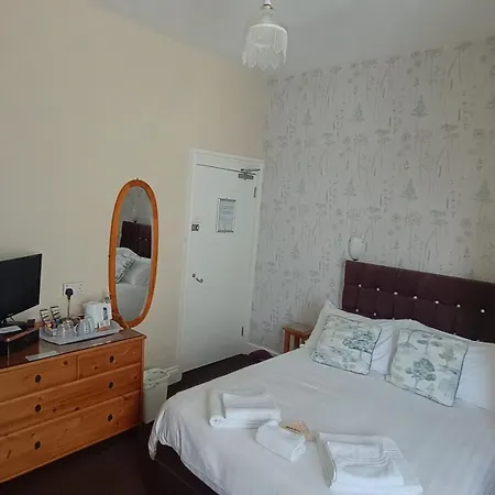 Vendégház Hazeldene - With Free Offsite Health Club