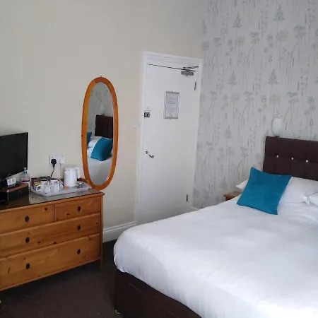 Hazeldene Gasthof 3*