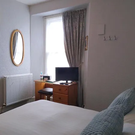 Pensionat Hazeldene - With Free Offsite Health Club